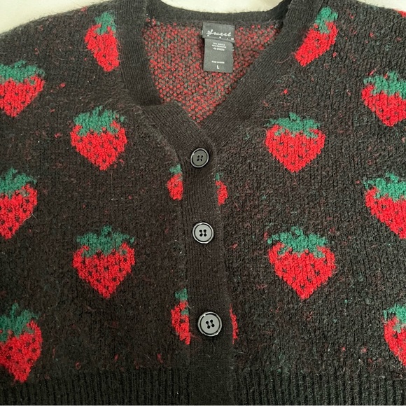 Sweet Society Cropped Cardigan - Picture 6 of 9